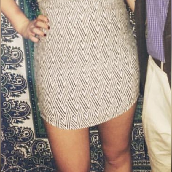 Black and white LF bodycon dress - Picture 5 of 5